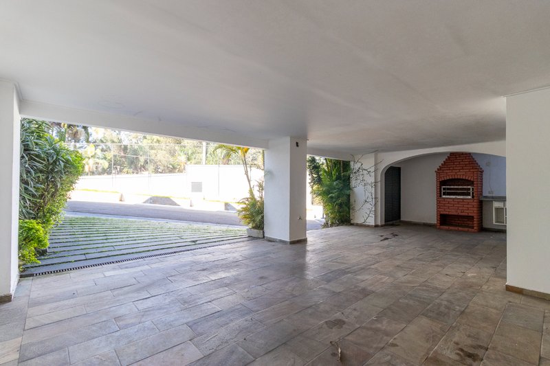 Casa no condomínio Condomínio Arcobaleno 390m² 5 dorms sendo 3 suítes 4 vagas Rua Amaro Alves Alvim São Paulo - 