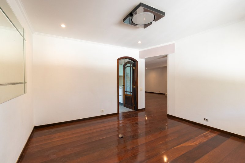 Casa no condomínio Condomínio Arcobaleno 390m² 5 dorms sendo 3 suítes 4 vagas Rua Amaro Alves Alvim São Paulo - 