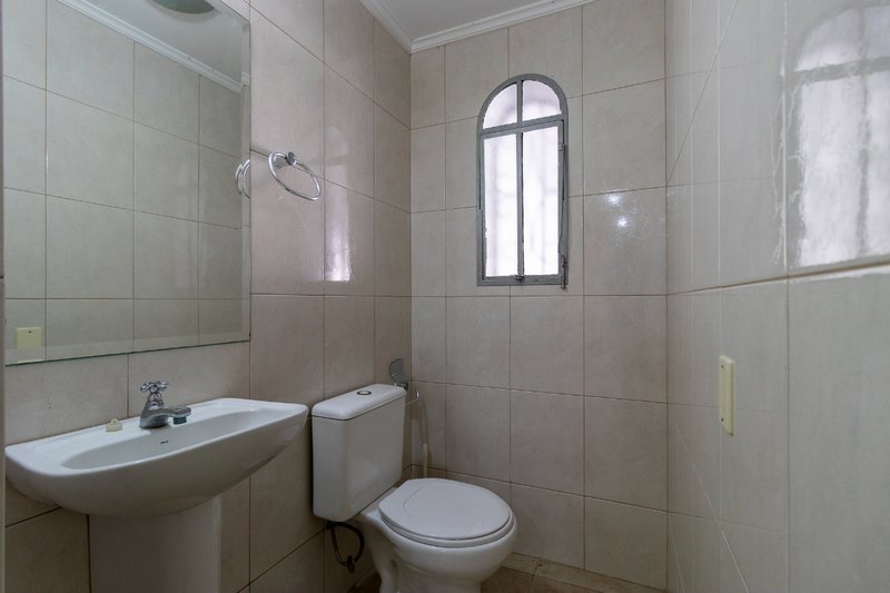 Casa no condomínio Condomínio Arcobaleno 390m² 5 dorms sendo 3 suítes 4 vagas Rua Amaro Alves Alvim São Paulo - 
