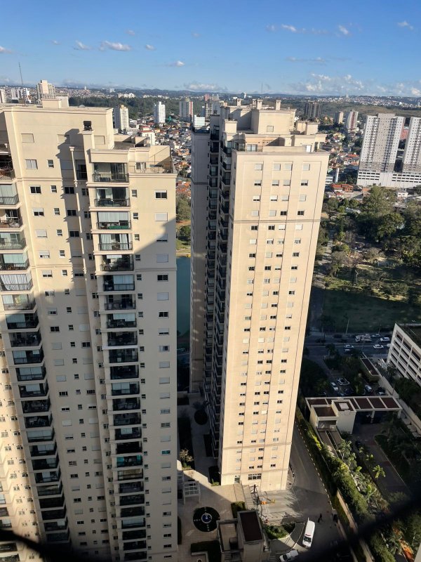 Apartamento 3 dorm à venda em condomínio clube Rua Werner Goldberg Barueri - 