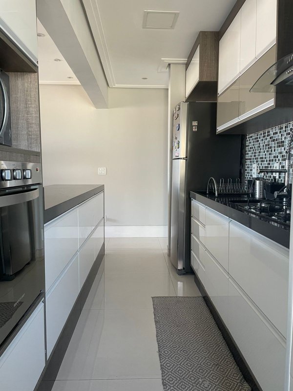 Apartamento 3 dorm à venda em condomínio clube Rua Werner Goldberg Barueri - 