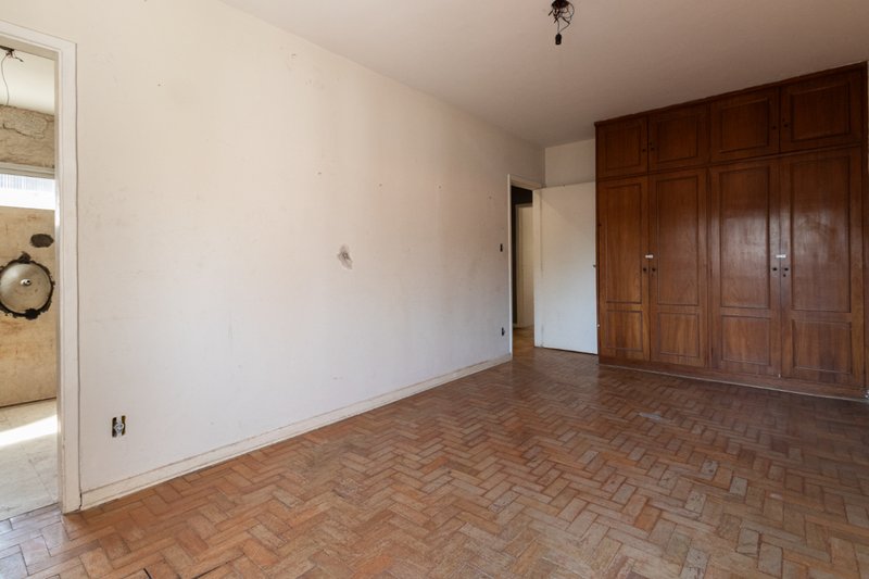 Casa em Moema com 190m² 3 dorms sendo 1 suíte 1 vaga Alameda Jauaperi São Paulo - 