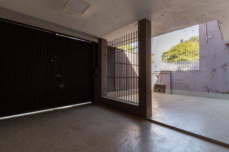 Casa em Moema com 190m² 3 dorms sendo 1 suíte 1 vaga Alameda Jauaperi São Paulo - 