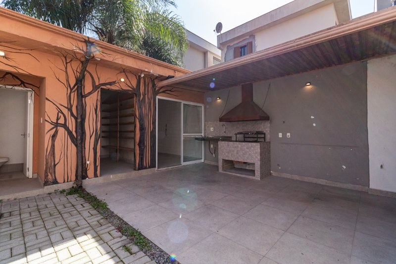 Casa em Moema com 190m² 3 dorms sendo 1 suíte 1 vaga Alameda Jauaperi São Paulo - 
