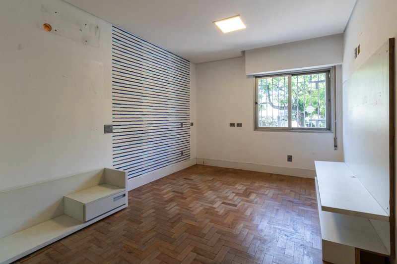 Casa em Moema com 190m² 3 dorms sendo 1 suíte 1 vaga Alameda Jauaperi São Paulo - 