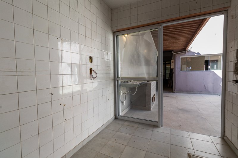 Casa em Moema com 190m² 3 dorms sendo 1 suíte 1 vaga Alameda Jauaperi São Paulo - 