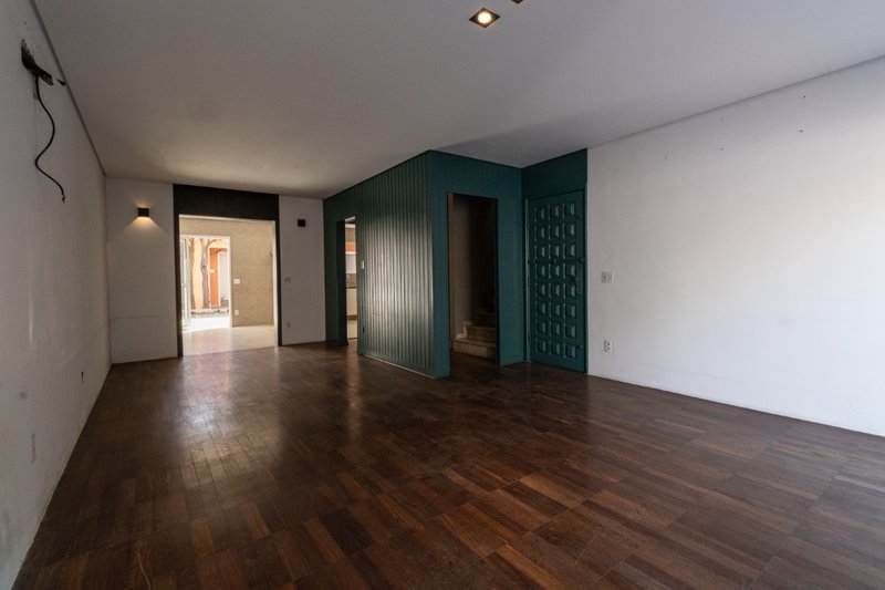 Casa em Moema com 190m² 3 dorms sendo 1 suíte 1 vaga Alameda Jauaperi São Paulo - 
