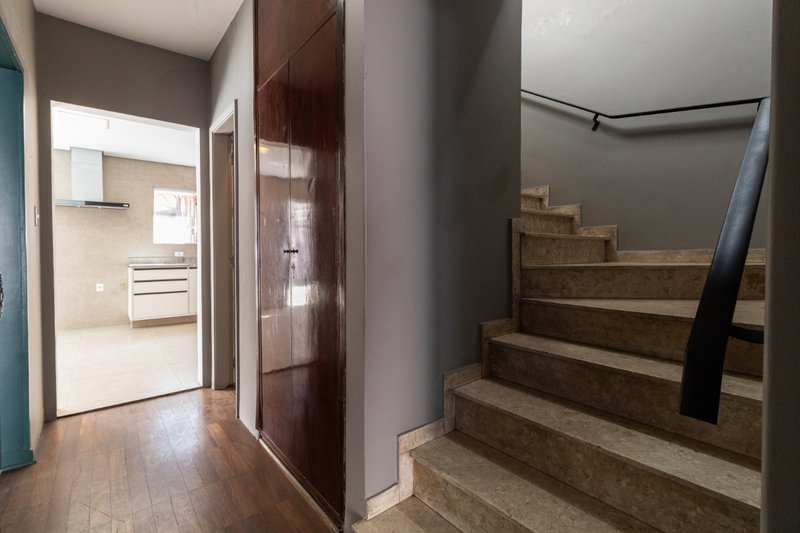 Casa em Moema com 190m² 3 dorms sendo 1 suíte 1 vaga Alameda Jauaperi São Paulo - 