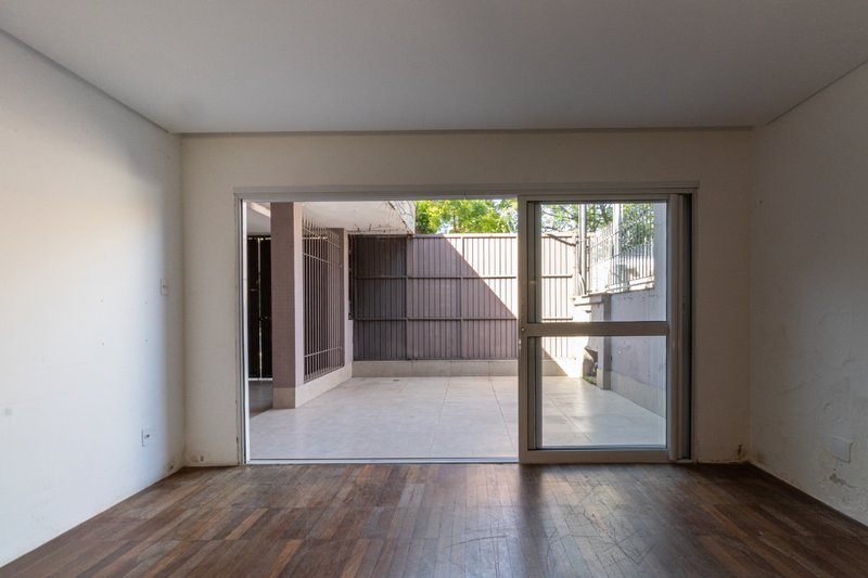Casa em Moema com 190m² 3 dorms sendo 1 suíte 1 vaga Alameda Jauaperi São Paulo - 