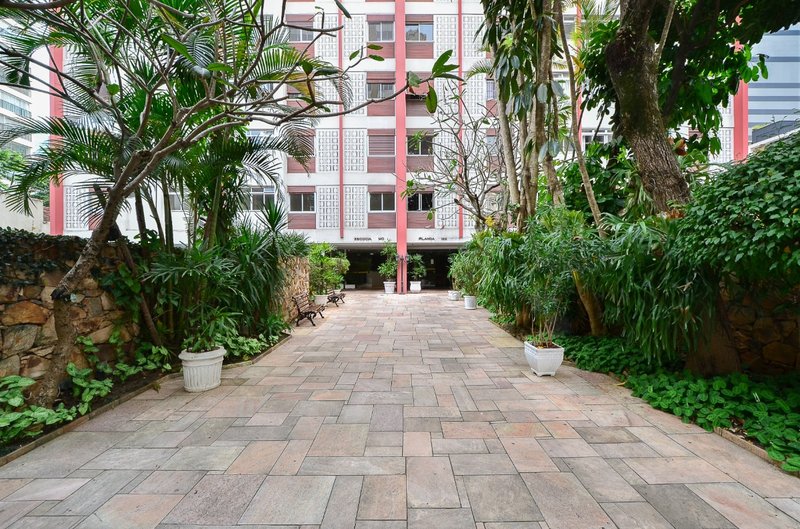 Apartamento 92m² na Vila Nova Conceição 3 dorm 1 vaga Rua Doutor Eduardo de Souza Aranha São Paulo - 