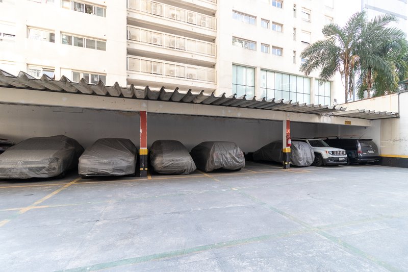 Apartamento 92m² na Vila Nova Conceição 3 dorm 1 vaga Rua Doutor Eduardo de Souza Aranha São Paulo - 