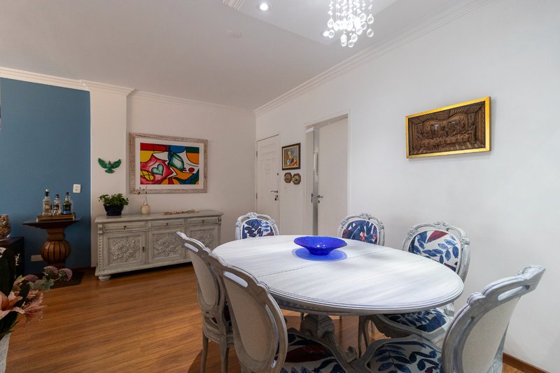 Apartamento 92m² na Vila Nova Conceição 3 dorm 1 vaga Rua Doutor Eduardo de Souza Aranha São Paulo - 