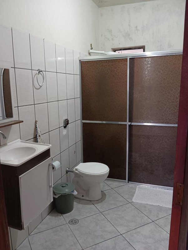 Casa térrea com suíte e amplo terreno no Bairro do Bragança – Salesópolis  Salesópolis - 