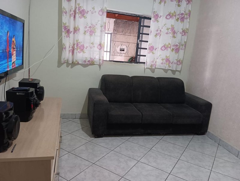 Casa térrea com suíte e amplo terreno no Bairro do Bragança – Salesópolis  Salesópolis - 