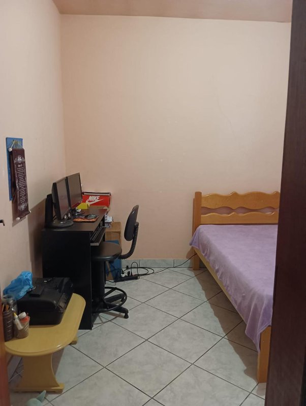 Casa térrea com suíte e amplo terreno no Bairro do Bragança – Salesópolis  Salesópolis - 