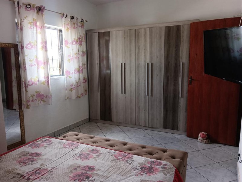 Casa térrea com suíte e amplo terreno no Bairro do Bragança – Salesópolis  Salesópolis - 