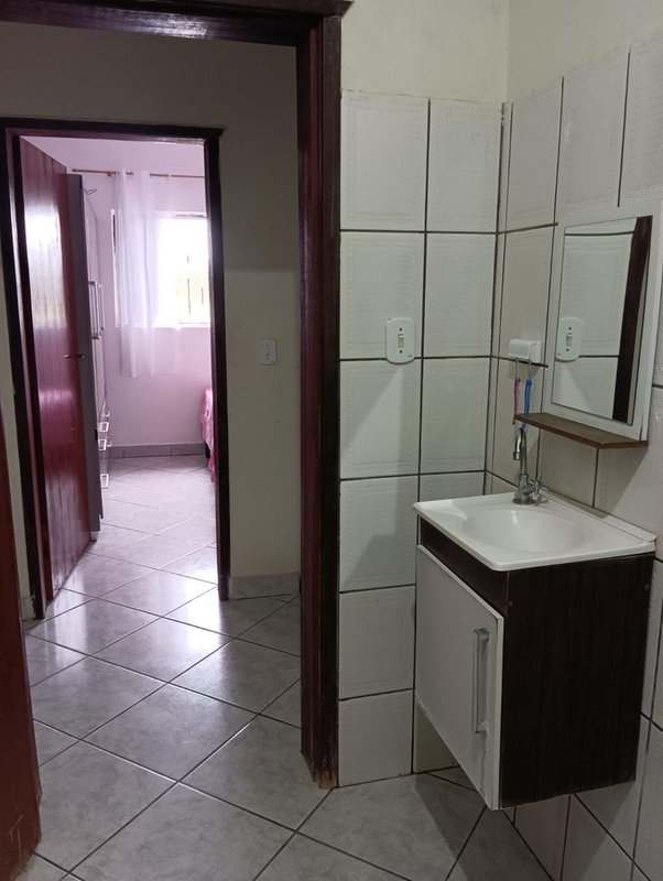 Casa térrea com suíte e amplo terreno no Bairro do Bragança – Salesópolis  Salesópolis - 