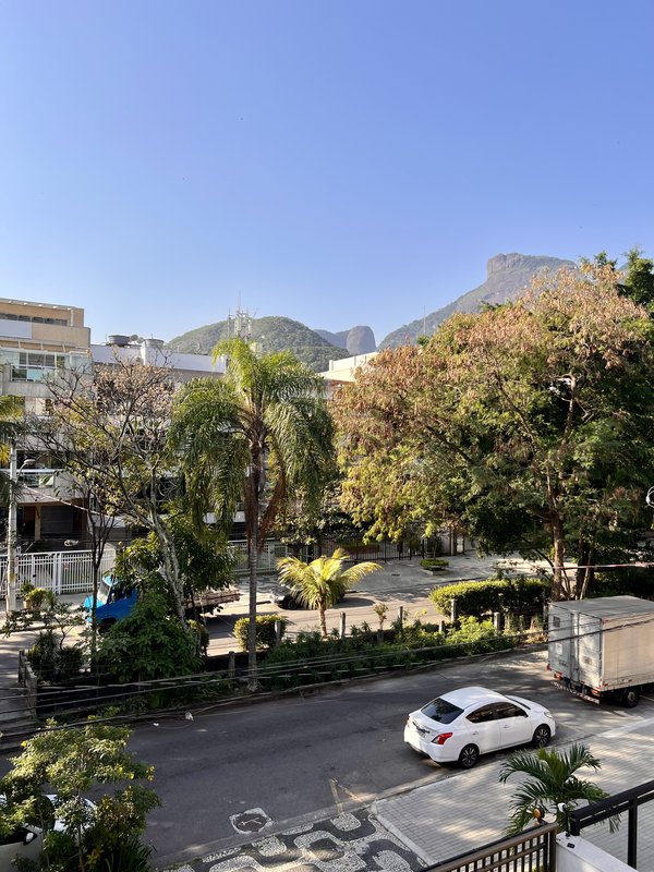 Apartamento amplo com 4 quartos no Jardim Oceânico  Rio de Janeiro - 