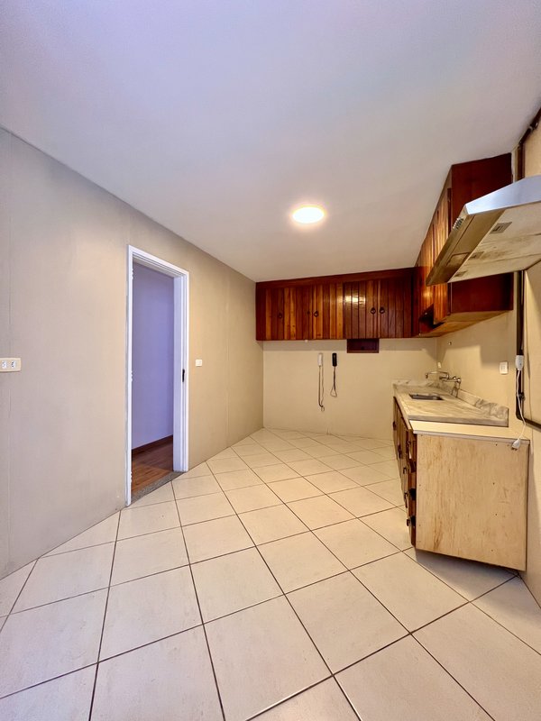 Apartamento amplo com 4 quartos no Jardim Oceânico  Rio de Janeiro - 