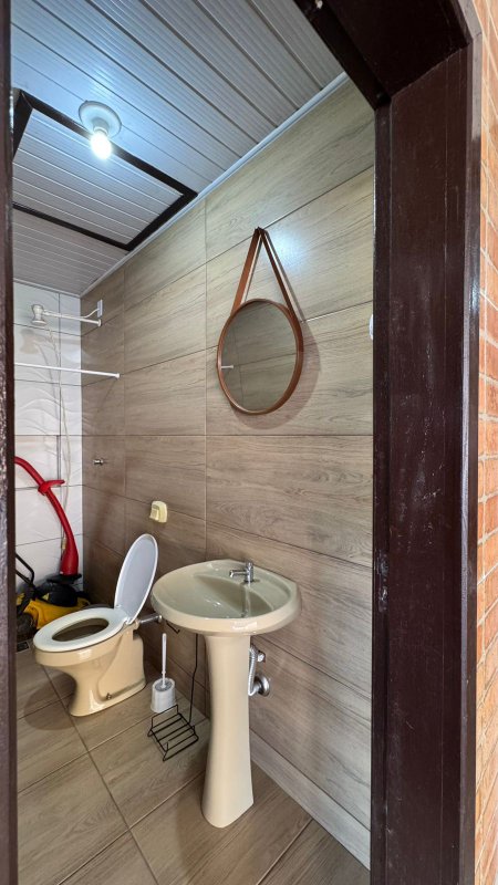 Casa Mobiliada à Venda – Balneário Rincão (Zona Sul) Rua Pedro Luiz Fernandes (Rua 61) - - 
