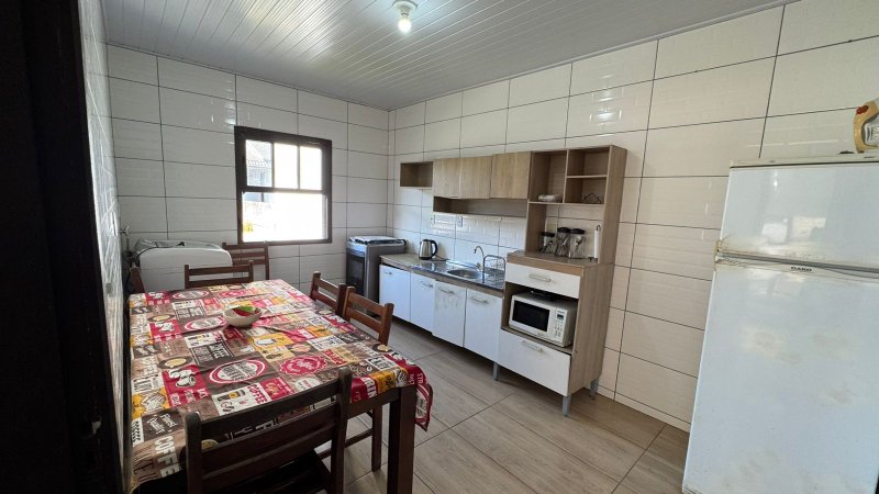 Casa Mobiliada à Venda – Balneário Rincão (Zona Sul) Rua Pedro Luiz Fernandes (Rua 61) - - 