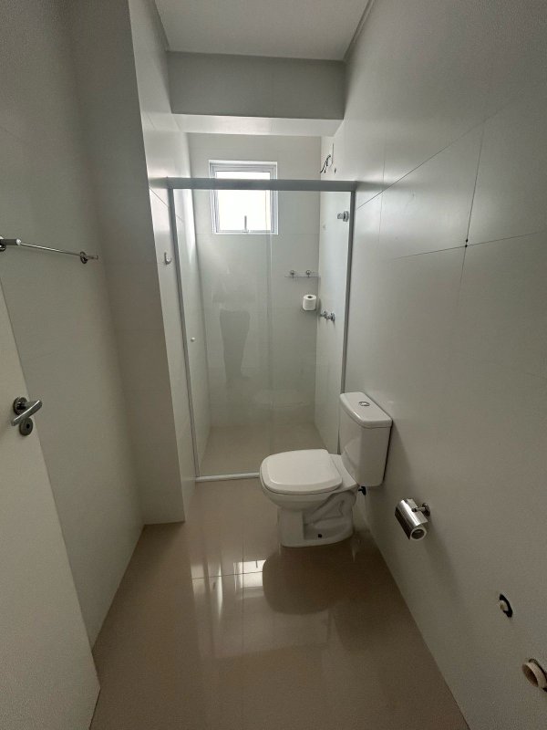 APARTAMENTO COM 1 SUÍTE MAIS 1 DORMITÓRIO EM ITAPEMA  Itapema - 
