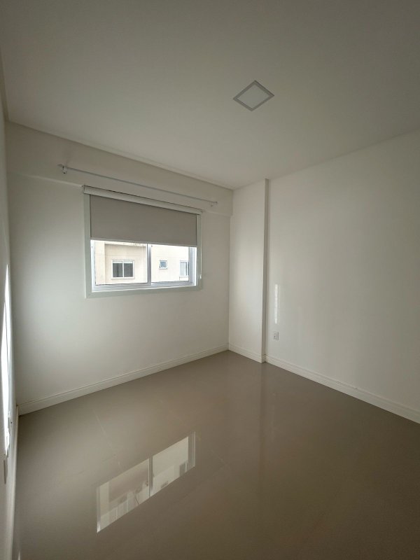 APARTAMENTO COM 1 SUÍTE MAIS 1 DORMITÓRIO EM ITAPEMA  Itapema - 