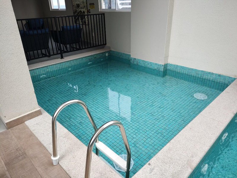 APARTAMENTO COM 1 SUÍTE MAIS 1 DORMITÓRIO EM ITAPEMA  Itapema - 