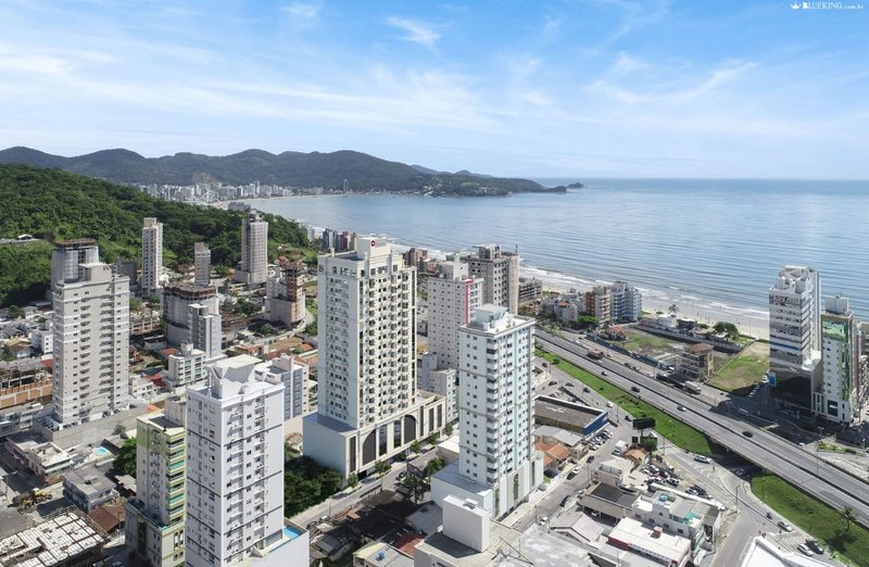 APARTAMENTO COM 2 SUÍTES EM ITAPEMA  Itapema - 