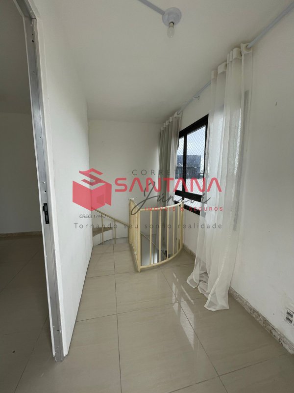 Apartamento Cobertura Semimobiliado com 3/4, sendo 1 Suíte – Lauro de Freitas Rua Doutor Gerino de Souza Filho Lauro de Freitas - 