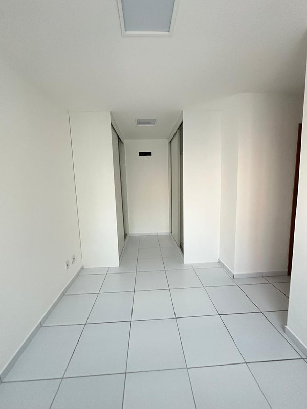 Apartamento para alugar com 3 quartos sendo uma suíte, 77m² área por R$ 4.200,00 Rua Amaro Albino Pimentel Recife - 