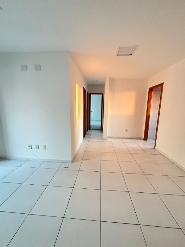 Apartamento para alugar com 3 quartos sendo uma suíte, 77m² área por R$ 4.200,00 Rua Amaro Albino Pimentel Recife - 