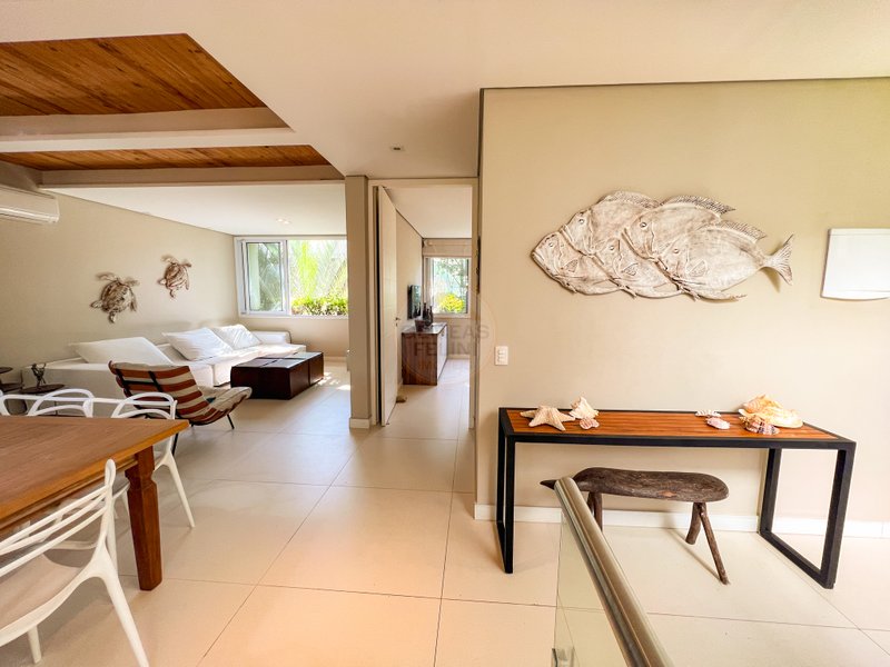 Casa em Condomínio na Praia de Juquehy - LOCAÇÃO ANUAL  São Sebastião - 