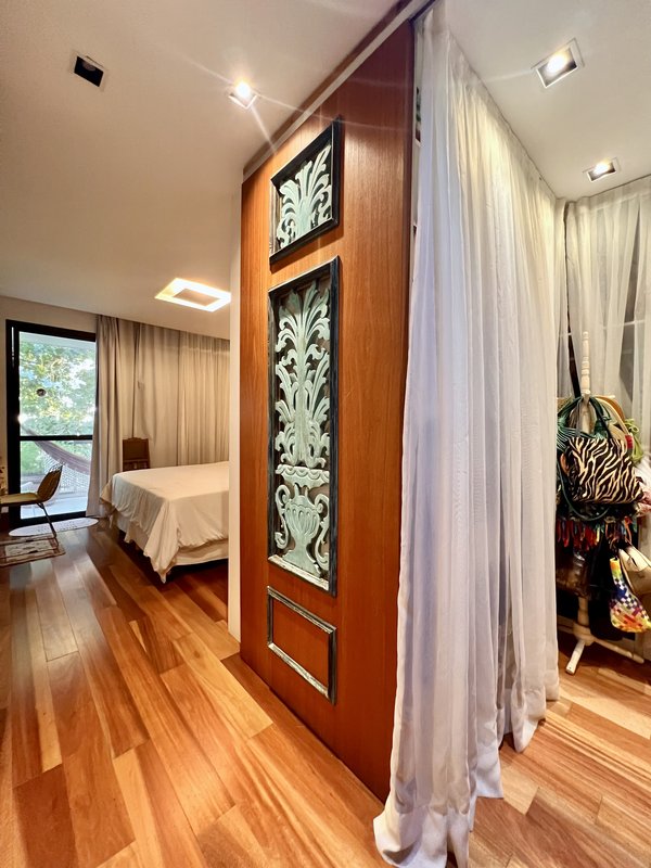 Cobertura duplex com 2 suítes no Jardim Oceânico  Rio de Janeiro - 