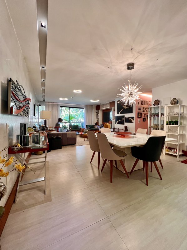 Cobertura duplex com 2 suítes no Jardim Oceânico  Rio de Janeiro - 