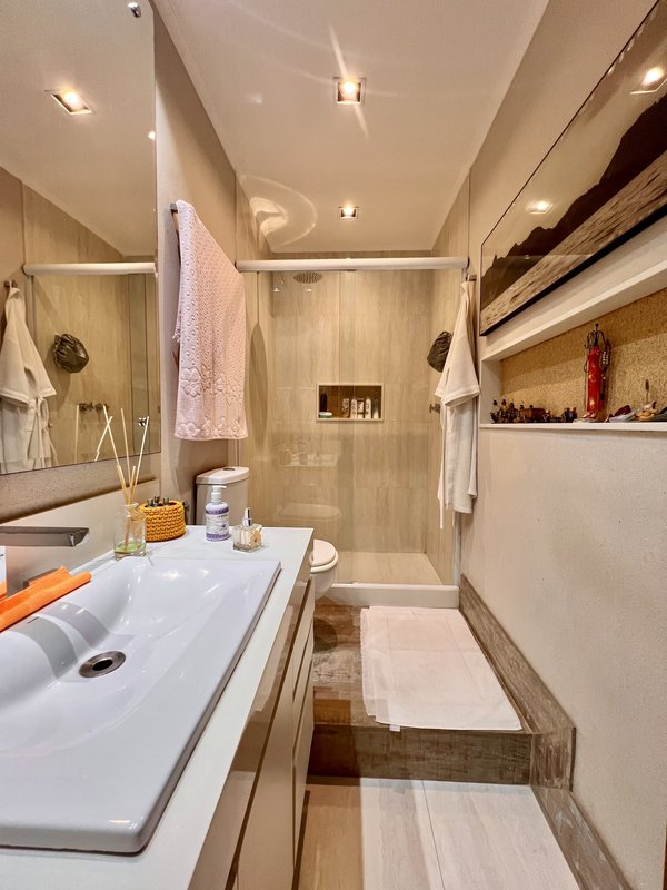 Cobertura duplex com 2 suítes no Jardim Oceânico  Rio de Janeiro - 