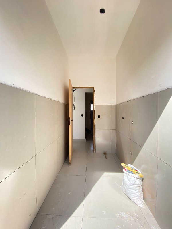 Casa Térrea de Esquina com 2 Suítes – Espaço e Conforto  Caraguatatuba - 