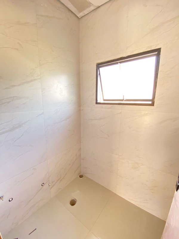 Casa Térrea de Esquina com 2 Suítes – Espaço e Conforto  Caraguatatuba - 