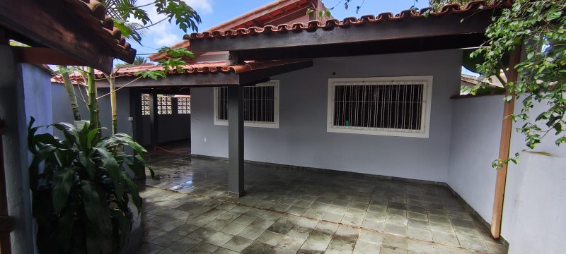 Casa Térrea com 3 Dormitórios e Churrasqueira no Caputera  Caraguatatuba - 