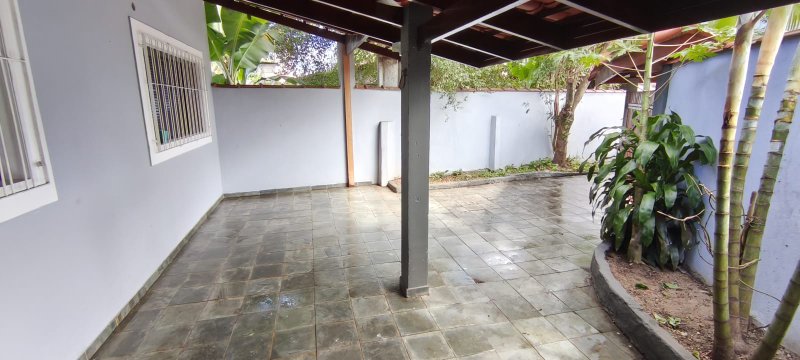 Casa Térrea com 3 Dormitórios e Churrasqueira no Caputera  Caraguatatuba - 