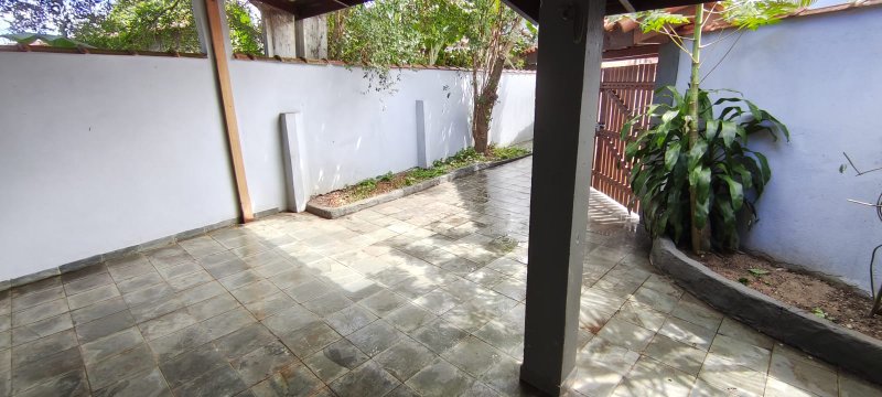 Casa Térrea com 3 Dormitórios e Churrasqueira no Caputera  Caraguatatuba - 