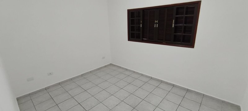 Casa Térrea com 3 Dormitórios e Churrasqueira no Caputera  Caraguatatuba - 