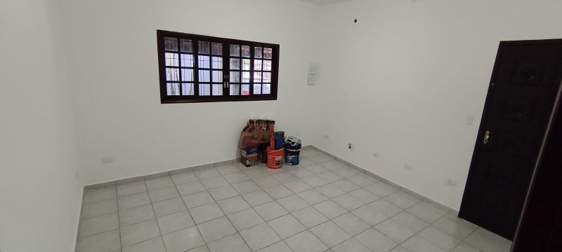 Casa Térrea com 3 Dormitórios e Churrasqueira no Caputera  Caraguatatuba - 
