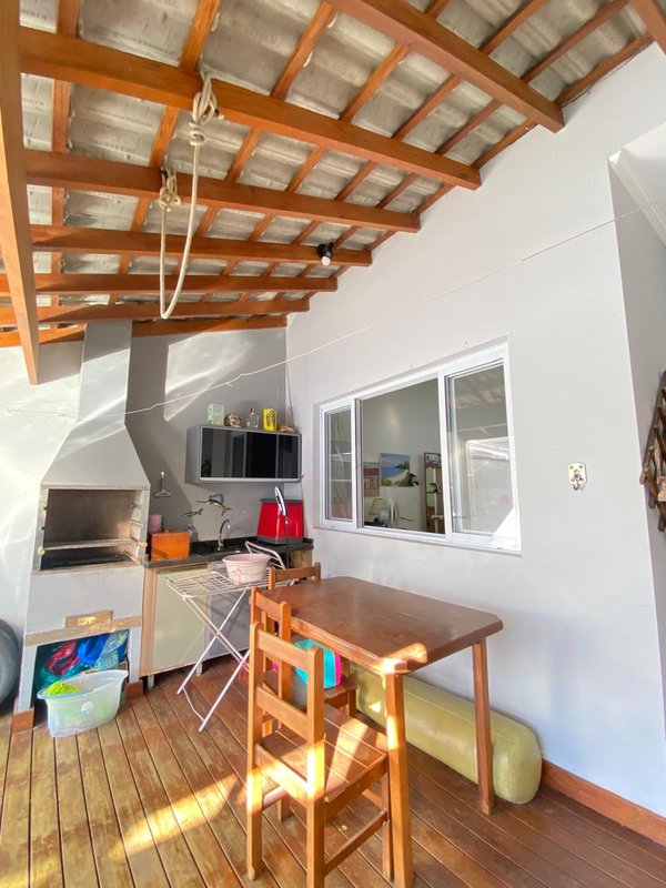 Conforto e Praticidade em Casa com Área Gourmet  São Sebastião - 
