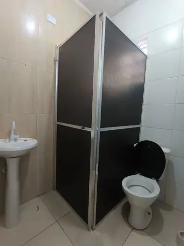 🏠 Aluguel – Casa de Condomínio | Caiçara – Praia Grande/SP Rua Antônio Reinaldo Gonçalves Praia Grande - 