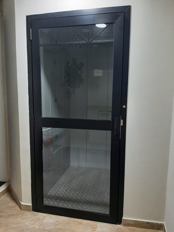 VENDE-SE EXCELENTE IMÓVEL COMERCIAL – 185m2 – ROOF TOP Rua Oscar Freire São Paulo - 