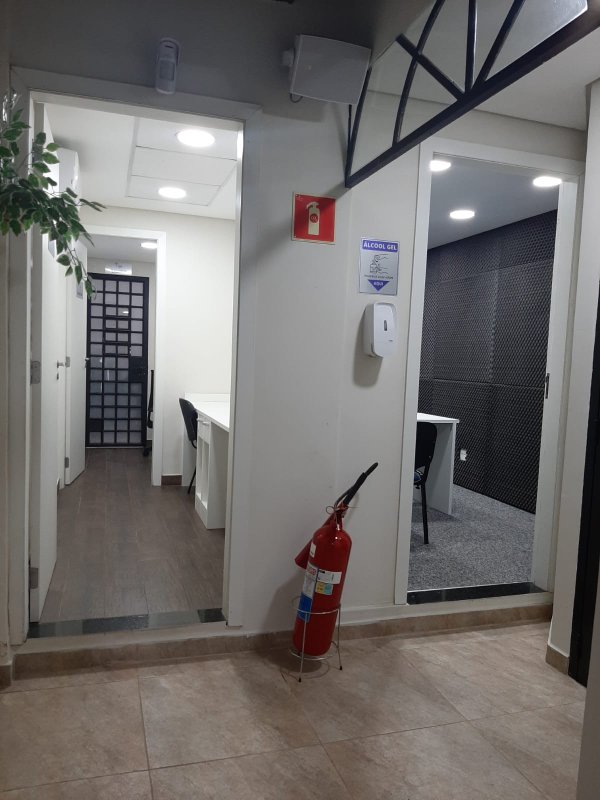 VENDE-SE EXCELENTE IMÓVEL COMERCIAL – 185m2 – ROOF TOP Rua Oscar Freire São Paulo - 