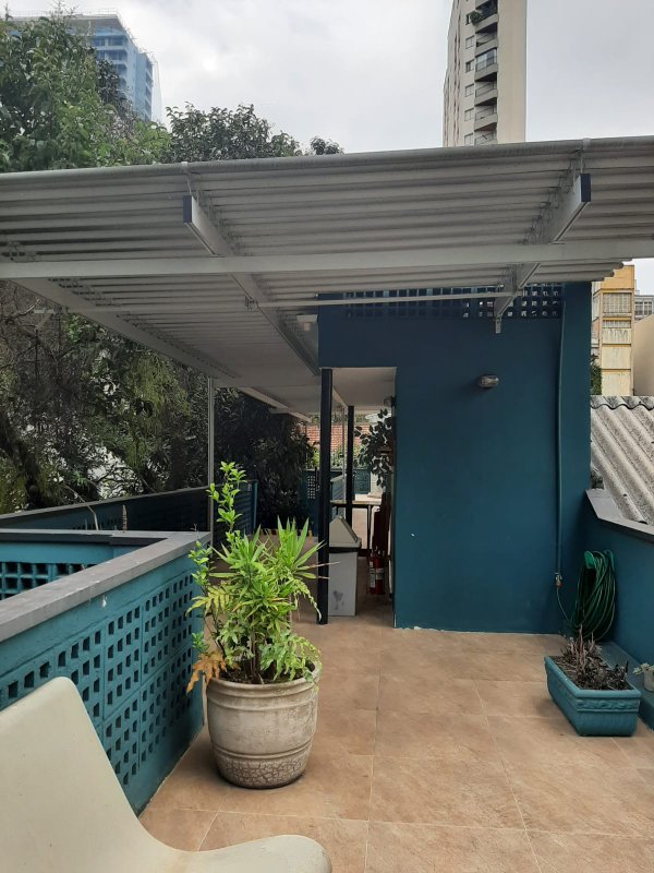 VENDE-SE EXCELENTE IMÓVEL COMERCIAL – 185m2 – ROOF TOP Rua Oscar Freire São Paulo - 