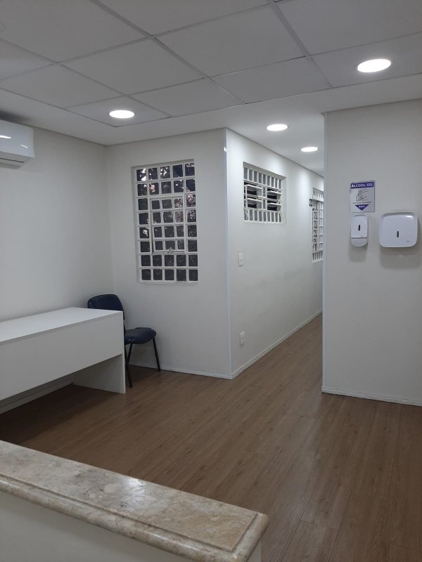 VENDE-SE EXCELENTE IMÓVEL COMERCIAL – 185m2 – ROOF TOP Rua Oscar Freire São Paulo - 