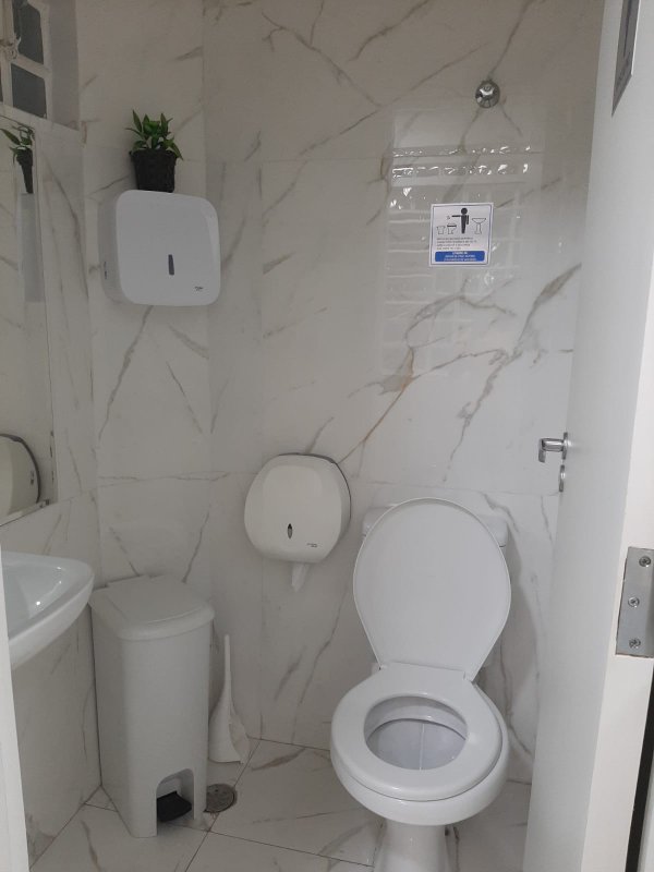 VENDE-SE EXCELENTE IMÓVEL COMERCIAL – 185m2 – ROOF TOP Rua Oscar Freire São Paulo - 